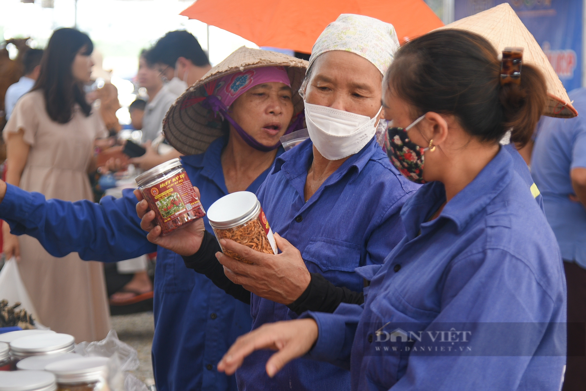 Hơn 2.000 sản phẩm OCOP gắn với văn hóa các tỉnh Đồng bằng sông Hồng quy tụ tại Hà Nội - Ảnh 6.