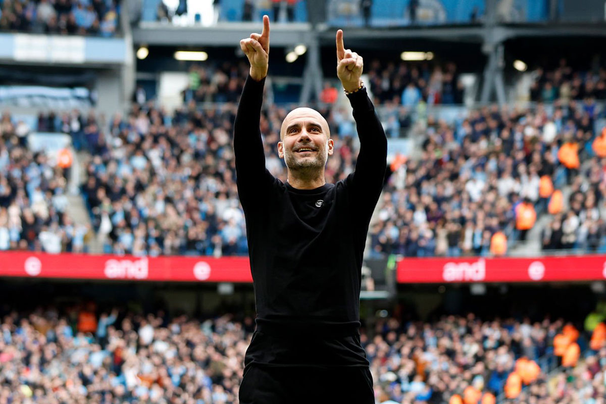 Man City tạm chiếm ngôi đầu Premier League, HLV Guardiola ca ngợi “chiến thần” Haaland - Ảnh 1.