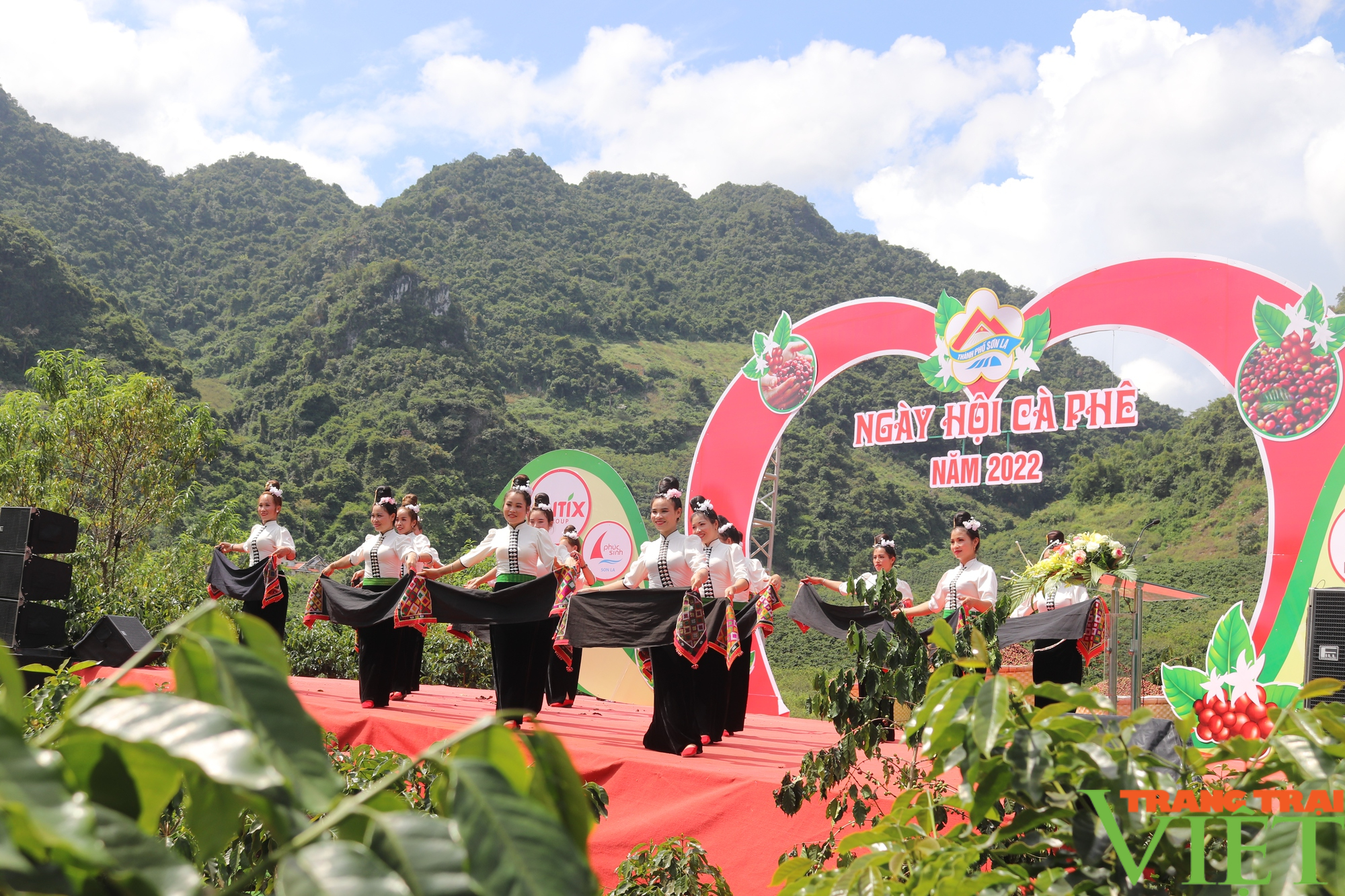 Tưng bừng Ngày hội cà phê thành phố Sơn La 2022 - Ảnh 12. Tưng bừng Ngày hội cà phê thành phố Sơn La 2022 - Ảnh 12.