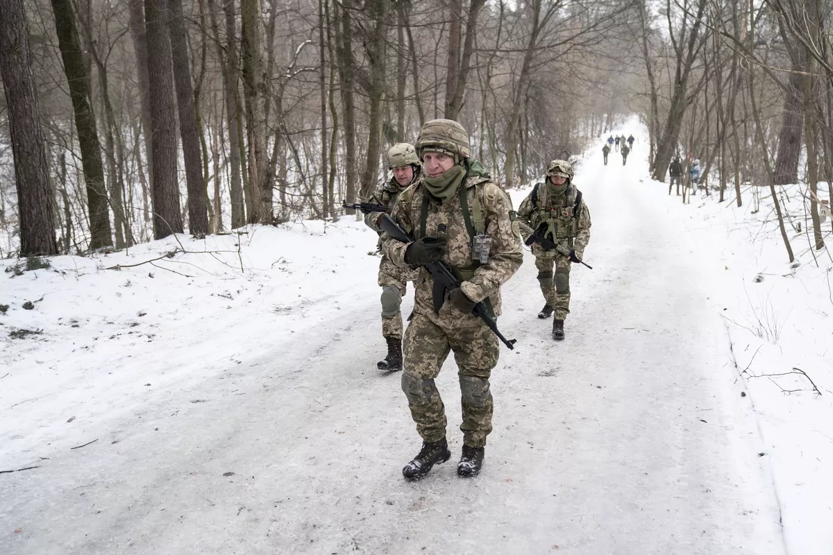 Nga - Ukraine bước vào trận chiến giằng co quyết liệt khi mùa đông đang đến gần - Ảnh 1.