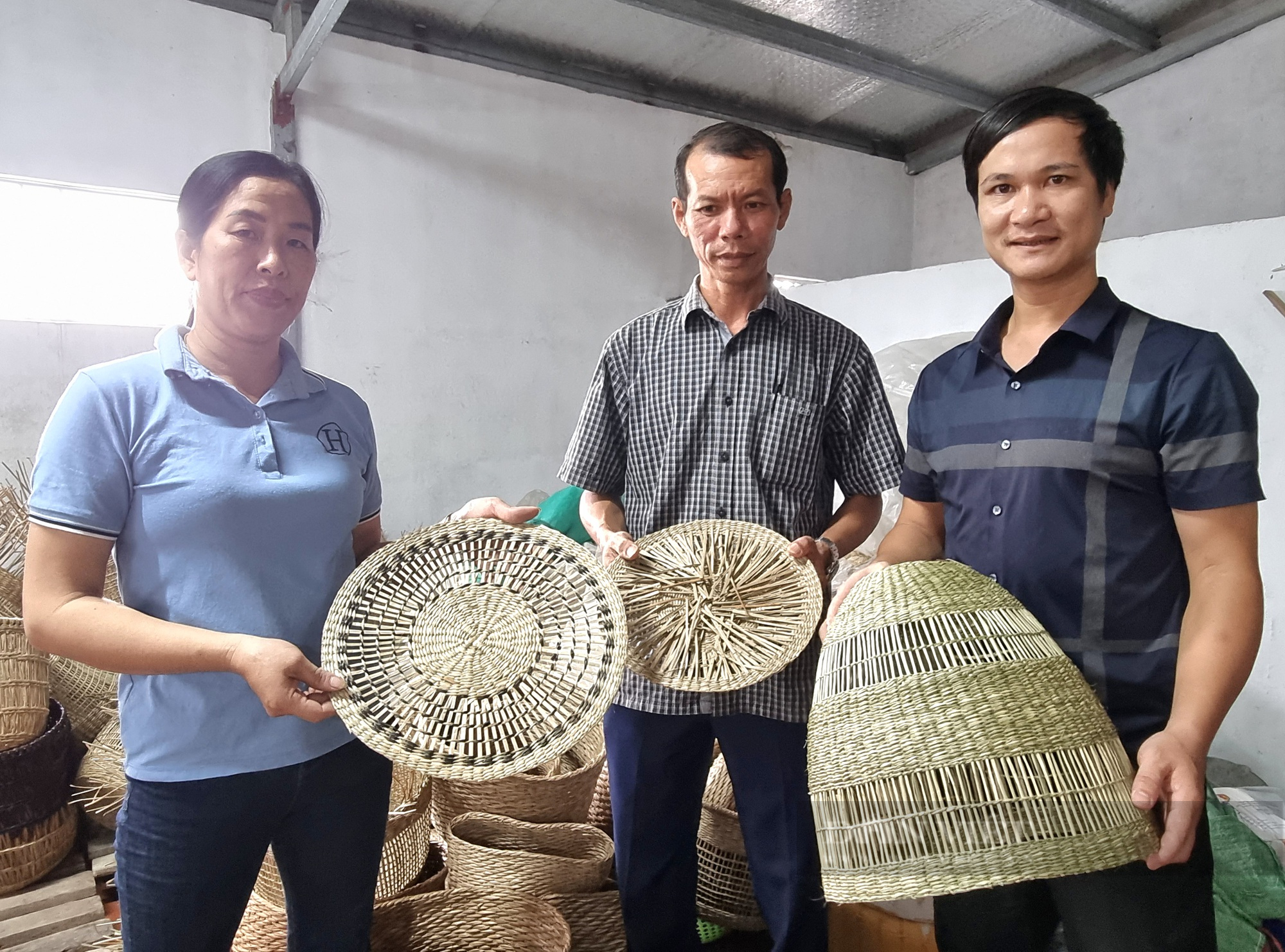 Ninh Bình: Một nông dân sản xuất kinh doanh giỏi dạy nghề, tạo việc làm cho hơn 100 hội viên, nông dân - Ảnh 2.