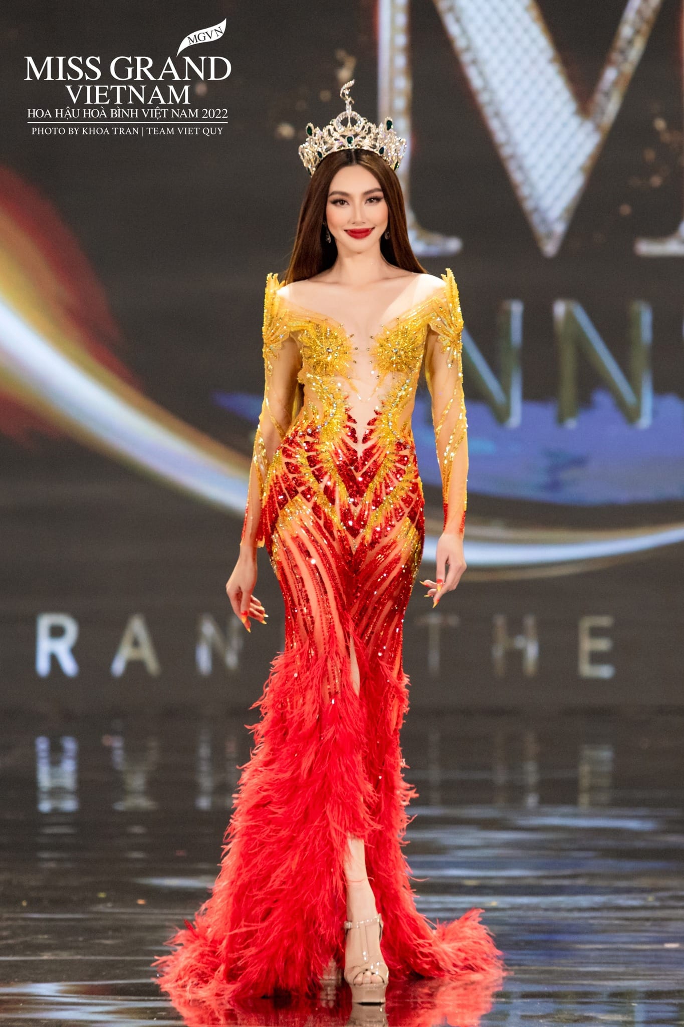 Hậu ồn ào Miss Grand International 2022, Hoa hậu Thùy Tiên nhắn gửi riêng tới FC - Ảnh 1.