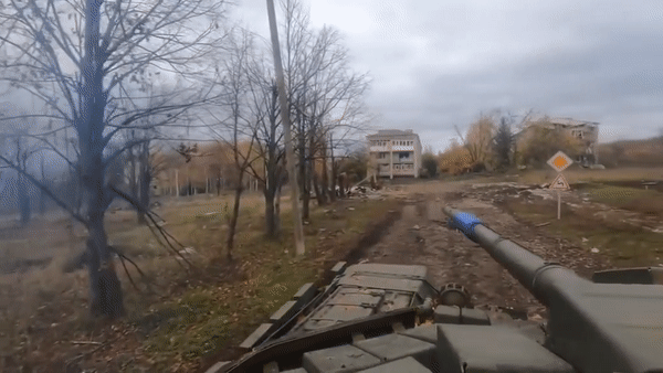 Nga nói Ukraine thiệt hại nặng khi phản công thất bại ở Kherson - Ảnh 13.