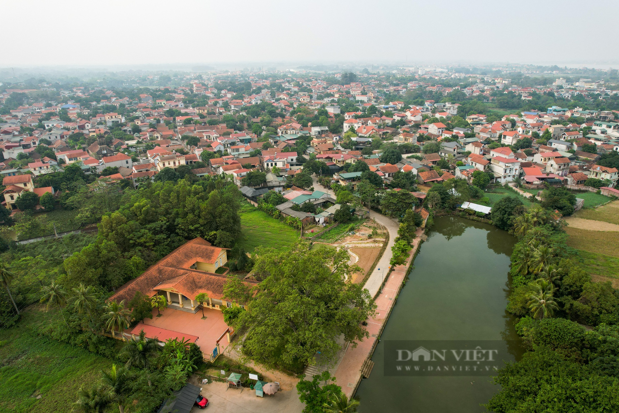 Làng cổ Đường Lâm: Ngôi làng cổ &quot;độc nhất vô nhị ở miền Bắc&quot; đang dần bị lãng quên - Ảnh 2.