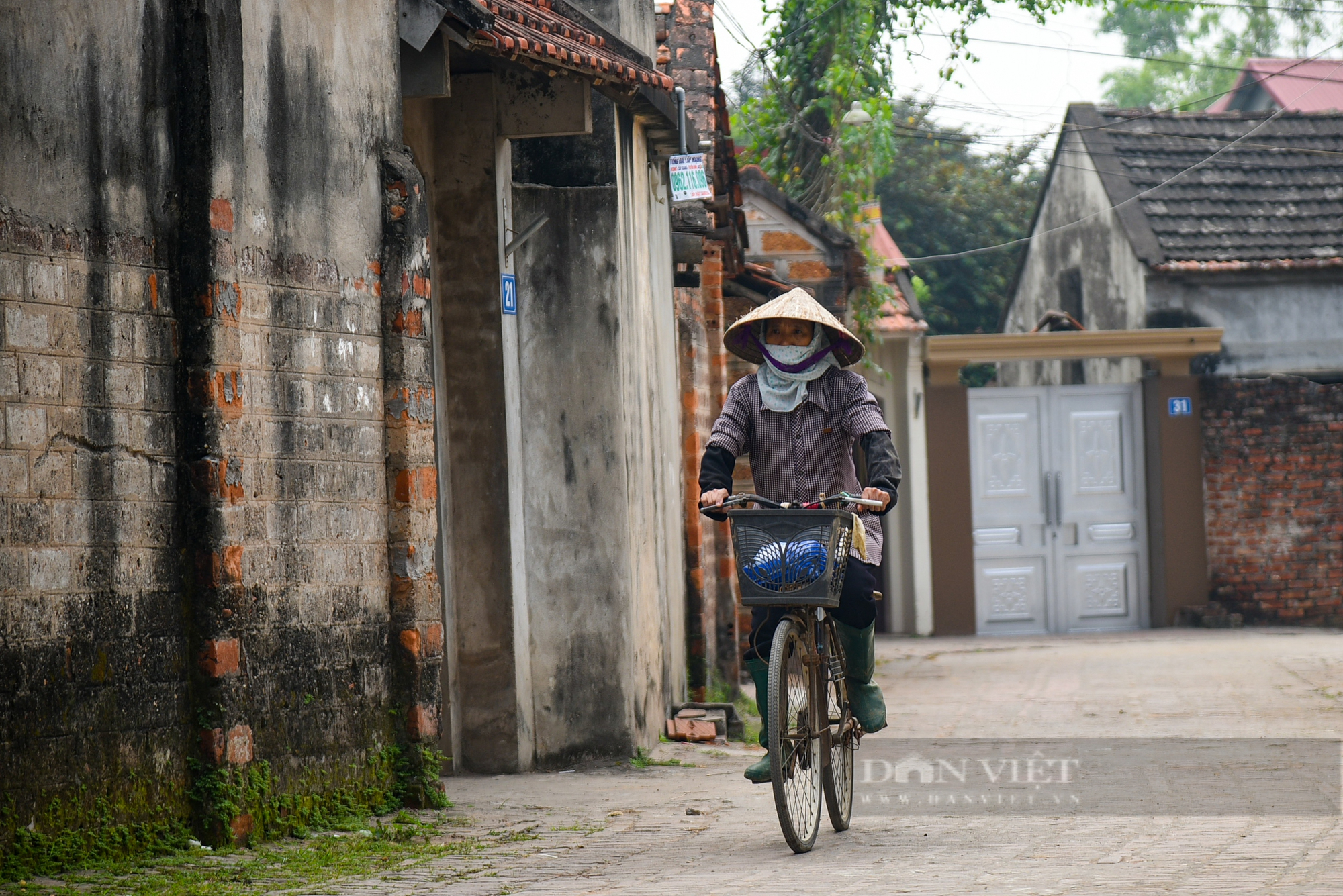 Làng cổ Đường Lâm: Ngôi làng cổ &quot;độc nhất vô nhị ở miền Bắc&quot; đang dần bị lãng quên - Ảnh 3.