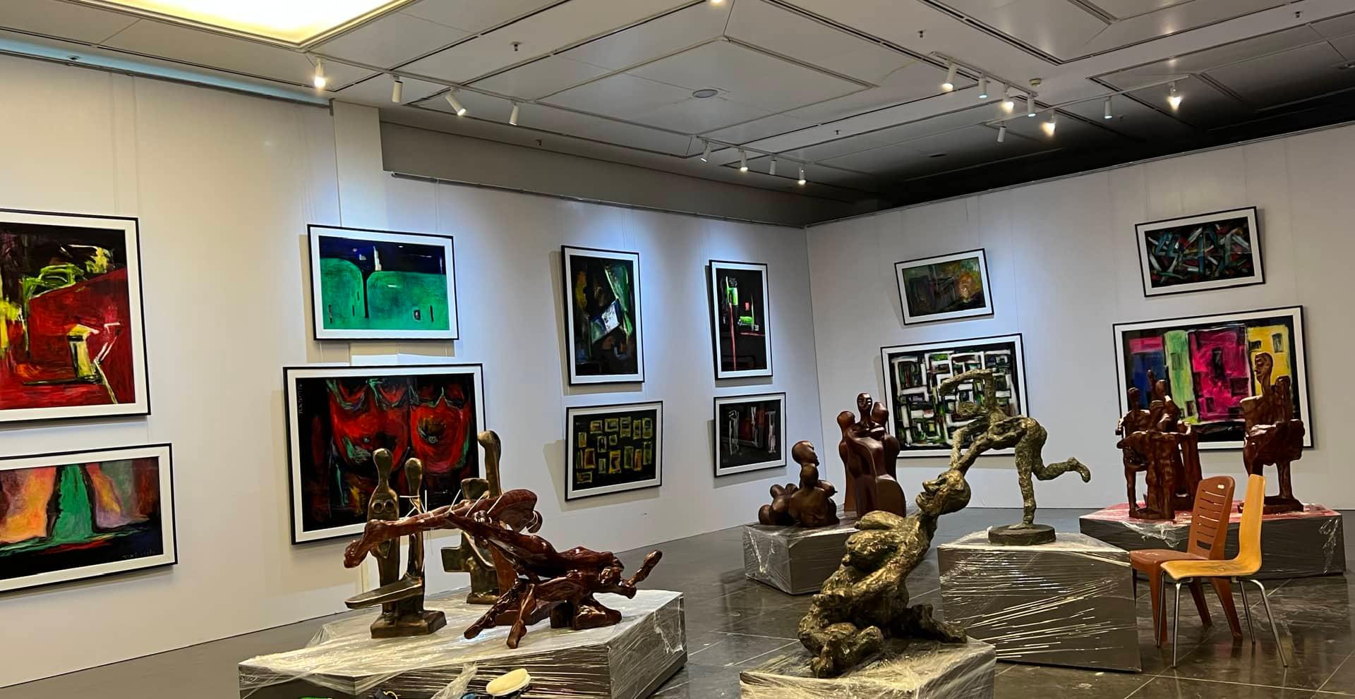 Lần đầu tiên, tác phẩm điêu khắc nặng hơn 4,5 tấn được trưng bày tại Bảo tàng Hà Nội - Ảnh 7.