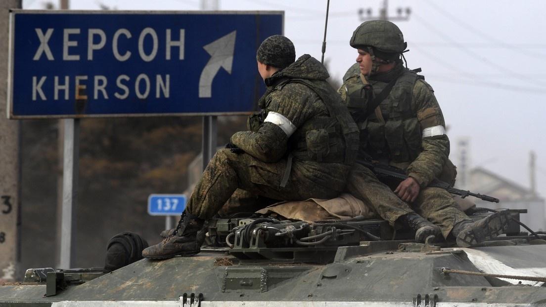Quân đội Ukraine tiến nhanh vào thành phố Kherson bất chấp tuyên bố thận trọng - Ảnh 6.