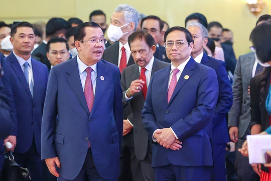 Thủ tướng Phạm Minh Chính dự lễ khai mạc Hội nghị Cấp cao ASEAN - Ảnh 1.