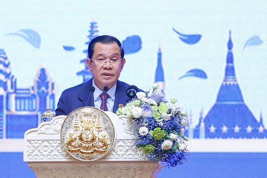 Thủ tướng Phạm Minh Chính dự lễ khai mạc Hội nghị Cấp cao ASEAN - Ảnh 4.