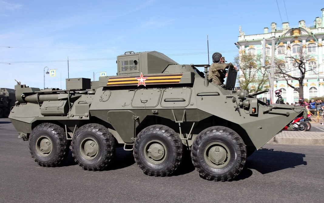 Quân đội Ukraine bắt giữ được xe chỉ huy của Nga, Moscow và Kiev 'đốt' ít nhất 24.000 đạn pháo mỗi ngày