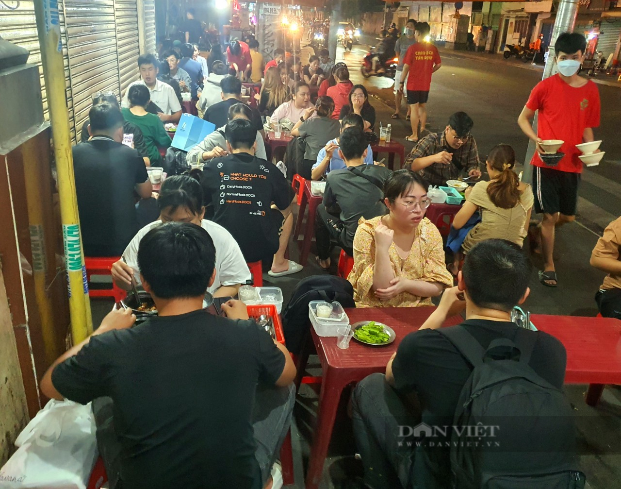 Sài Gòn quán: Cháo ếch Singapore chợ Tân Định  - Ảnh 1.