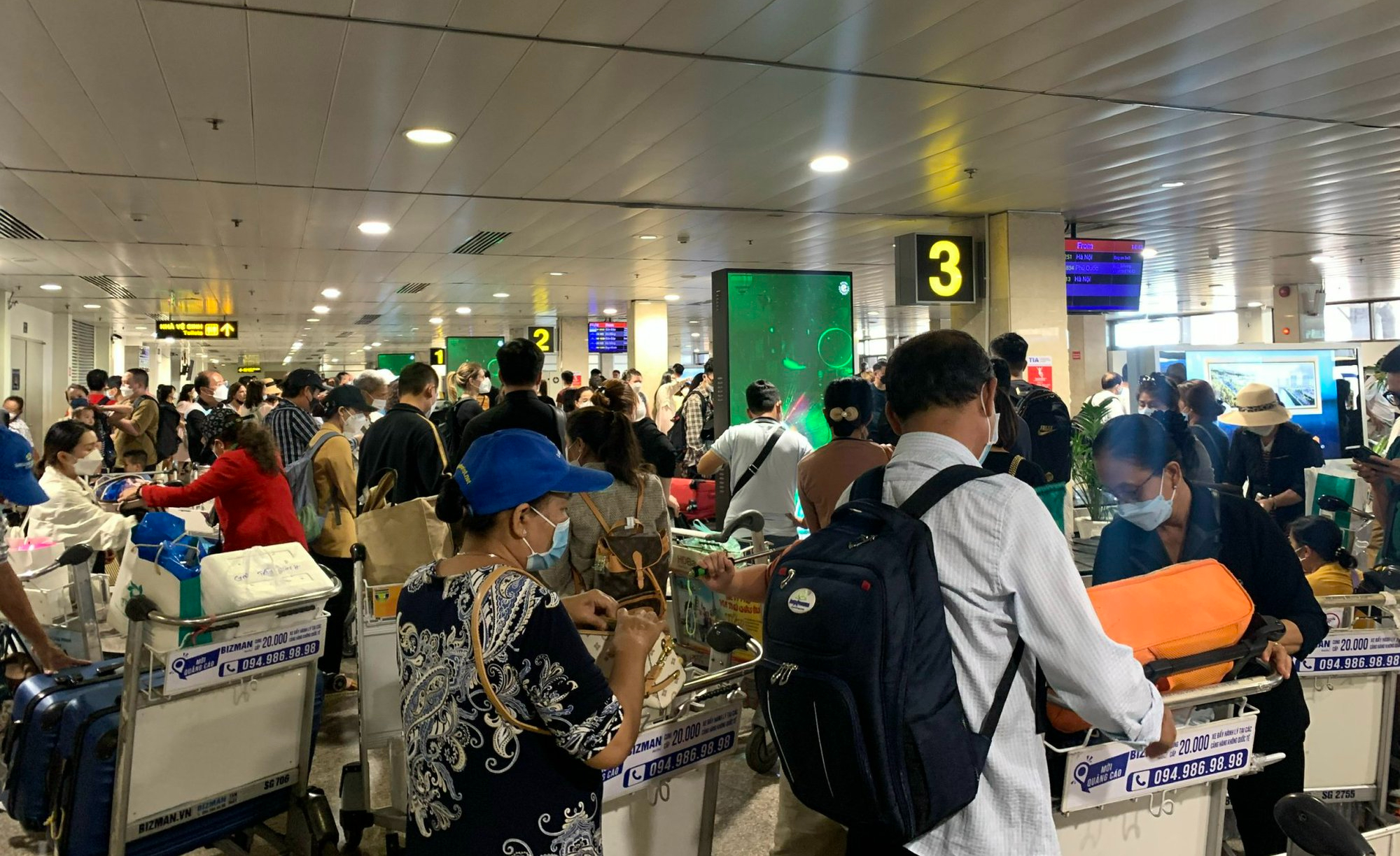 Đi máy bay Tết 2024 tại sân bay Tân Sơn Nhất, hành khách nên lưu ý gì? - Ảnh 1.
