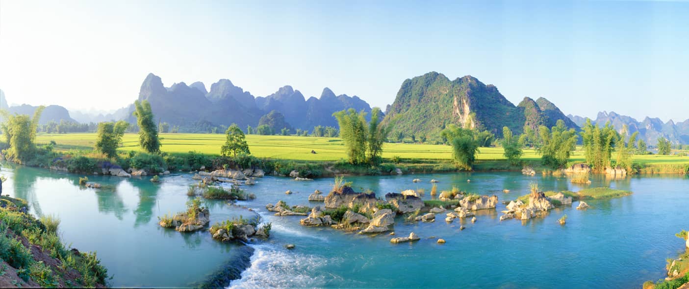 Dòng sông nào từ Trung Quốc chảy vào Việt Nam tạo ra vô số cảnh thần tiên rồi lại quay ngược về phương Bắc? - Ảnh 2.