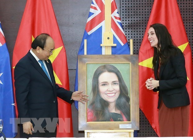Thủ tướng New Zealand Jacinda Arden bắt đầu thăm chính thức Việt Nam - Ảnh 1.