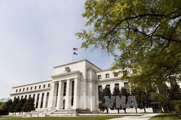 Thống đốc Fed: Tốc độ tăng lãi suất có thể chậm lại - Ảnh 1.