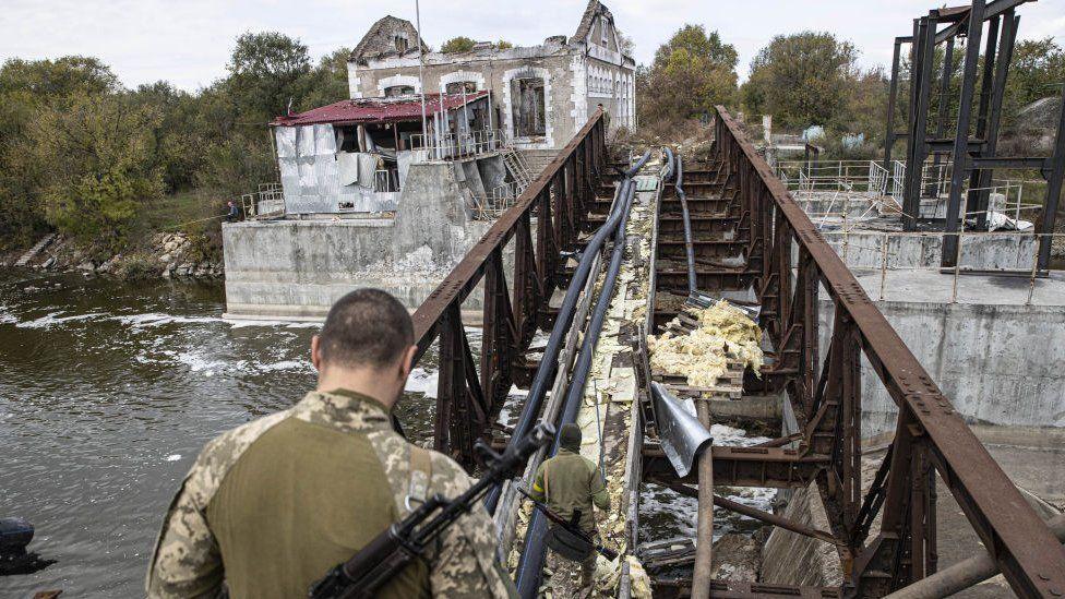 Quân đội Ukraine có thể tiếp cận biên giới Crimea chỉ trong vòng 2 - 4 tháng - Ảnh 9.