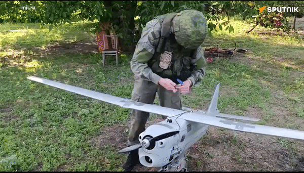 Nga tiết lộ năng lực tác chiến của UAV Orlan-10 trên chiến trường Ukraine - Ảnh 17.