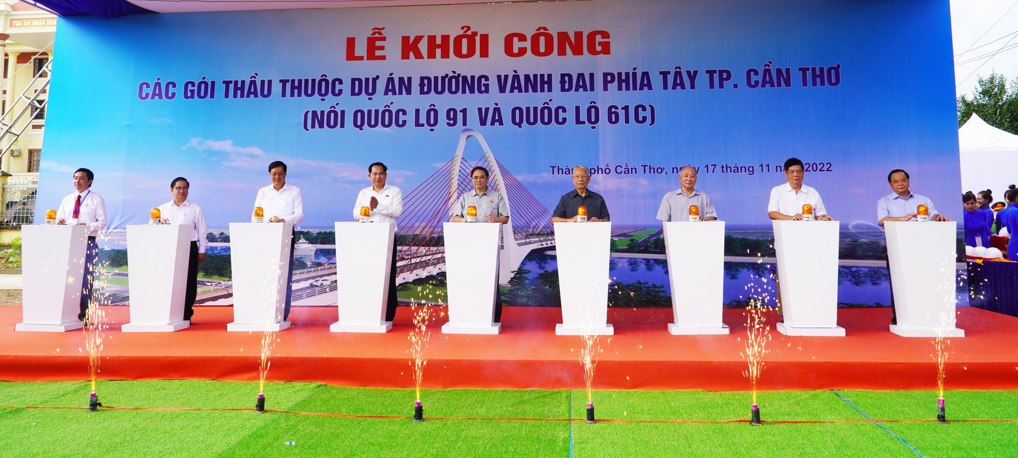 Thủ tướng Phạm Minh Chính: &quot;Phải lo đời sống hàng trăm hộ dân ảnh hưởng bởi dự án đường Vành đai phía Tây Cần Thơ&quot; - Ảnh 2.