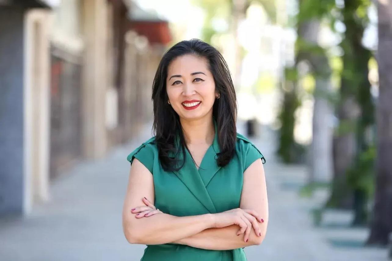 Nữ thị trưởng người Mỹ gốc Việt đầu tiên của San Bernardino - Ảnh 1.