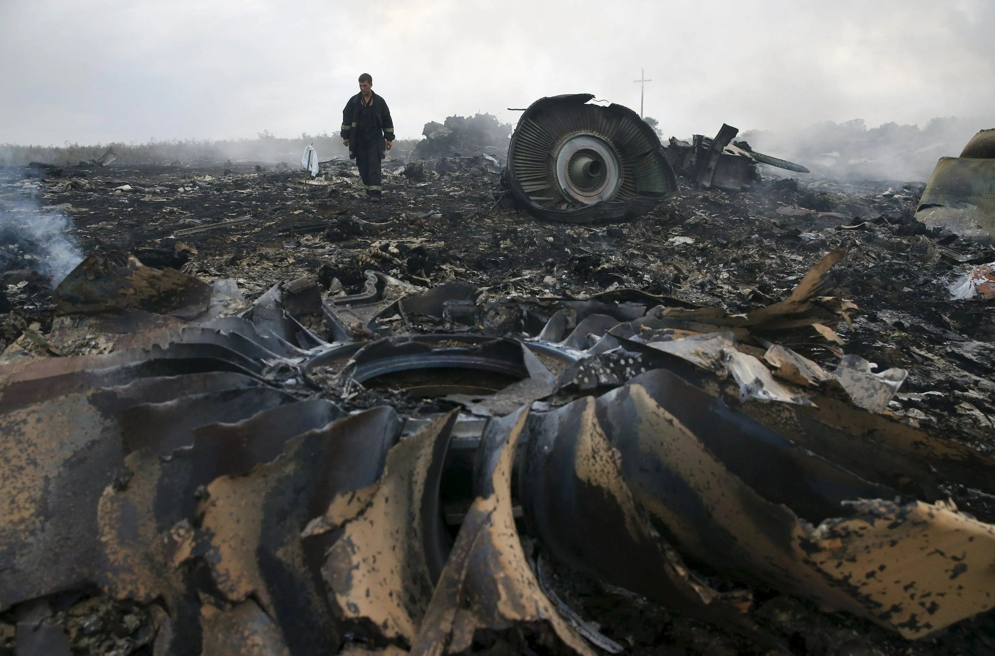 Nhìn lại thảm kịch máy bay MH17 trước giờ phán quyết hôm nay - Ảnh 1.