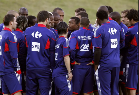 ĐT Pháp và ký ức tủi hổ tại World Cup 2010: Vì bị “quả báo”? - Ảnh 4.