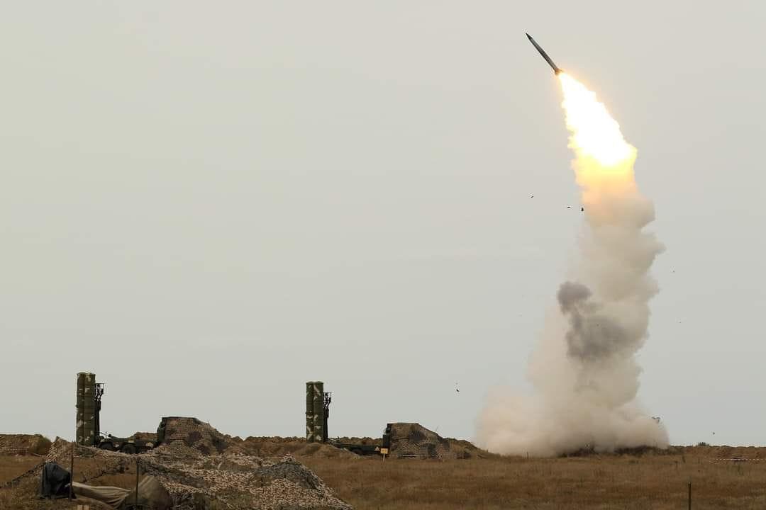 Ukraine gặp rắc rối lớn khi tên lửa rơi trên đất Ba Lan là của hệ thống phòng không S-300 - Ảnh 1.