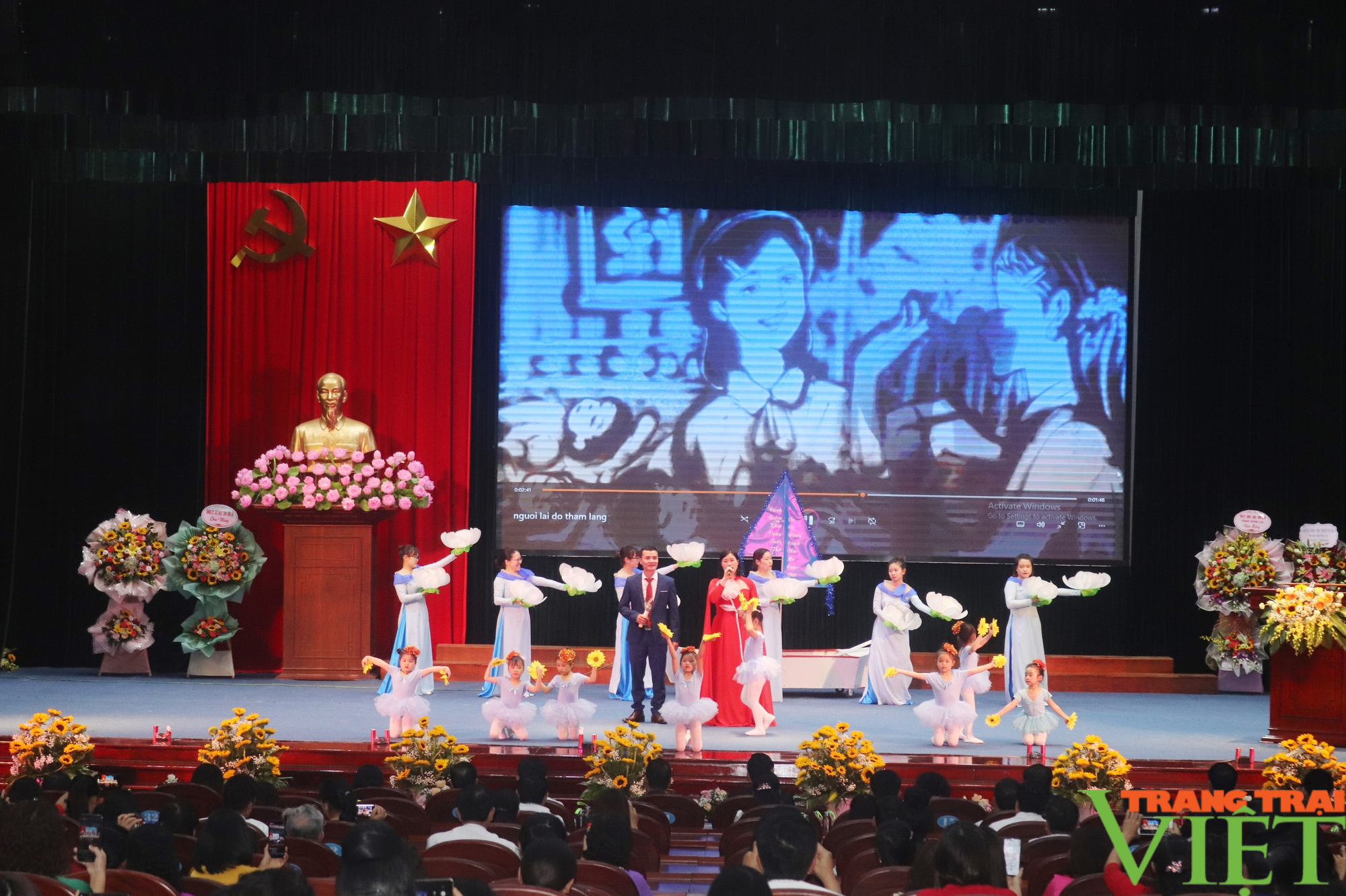 Sơn La: Kỷ niệm 40 năm ngày Nhà giáo Việt Nam - Ảnh 1.