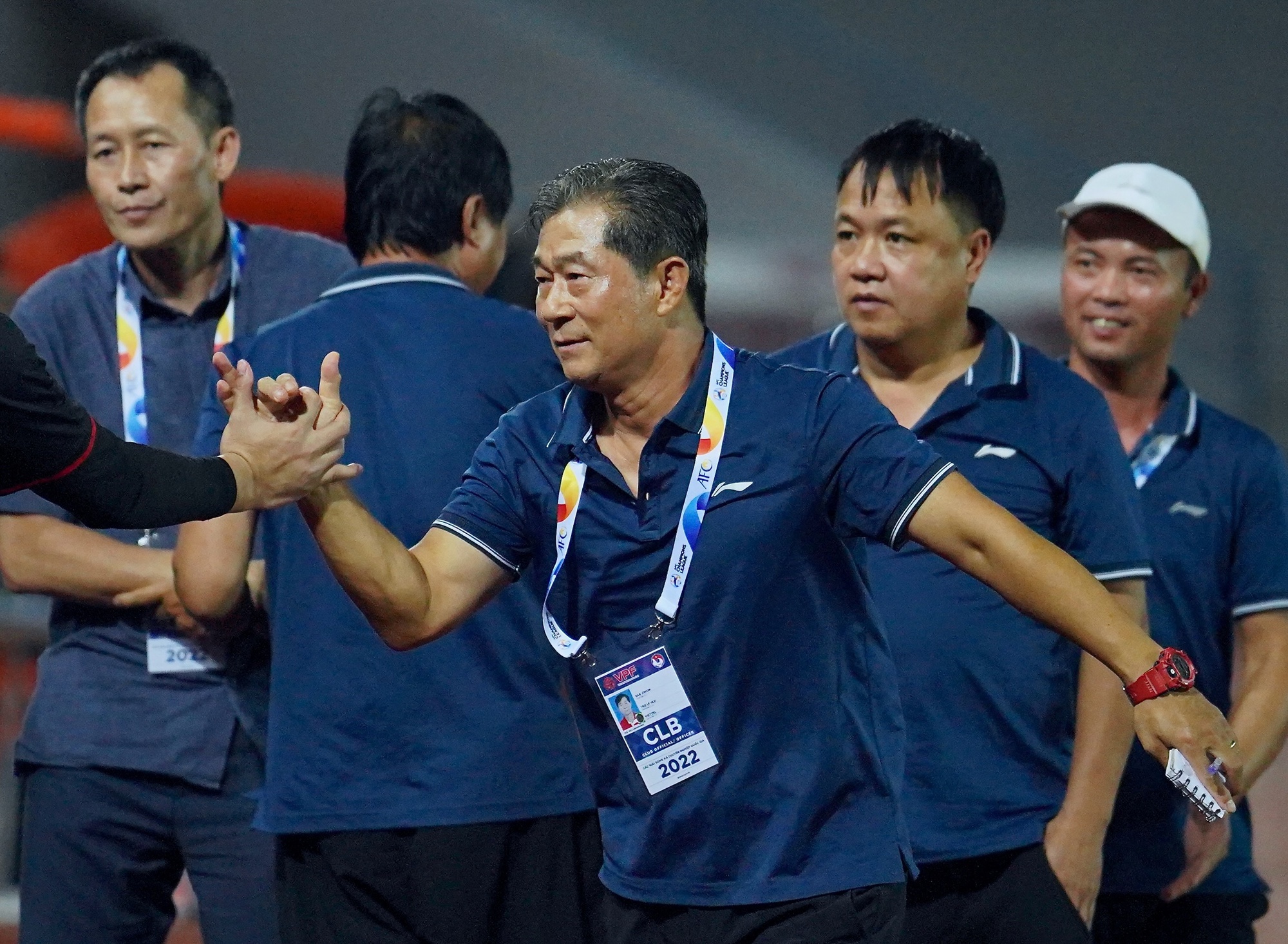 HLV Chun Jae-ho, HLV Kiatisak, HLV Chu Đình Nghiêm &quot;mất việc&quot; sau V.League 2022? - Ảnh 4.