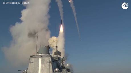 Nga dội đòn tấn công phá tan cơ sở chế tạo tên lửa của Ukraine  - Ảnh 1.