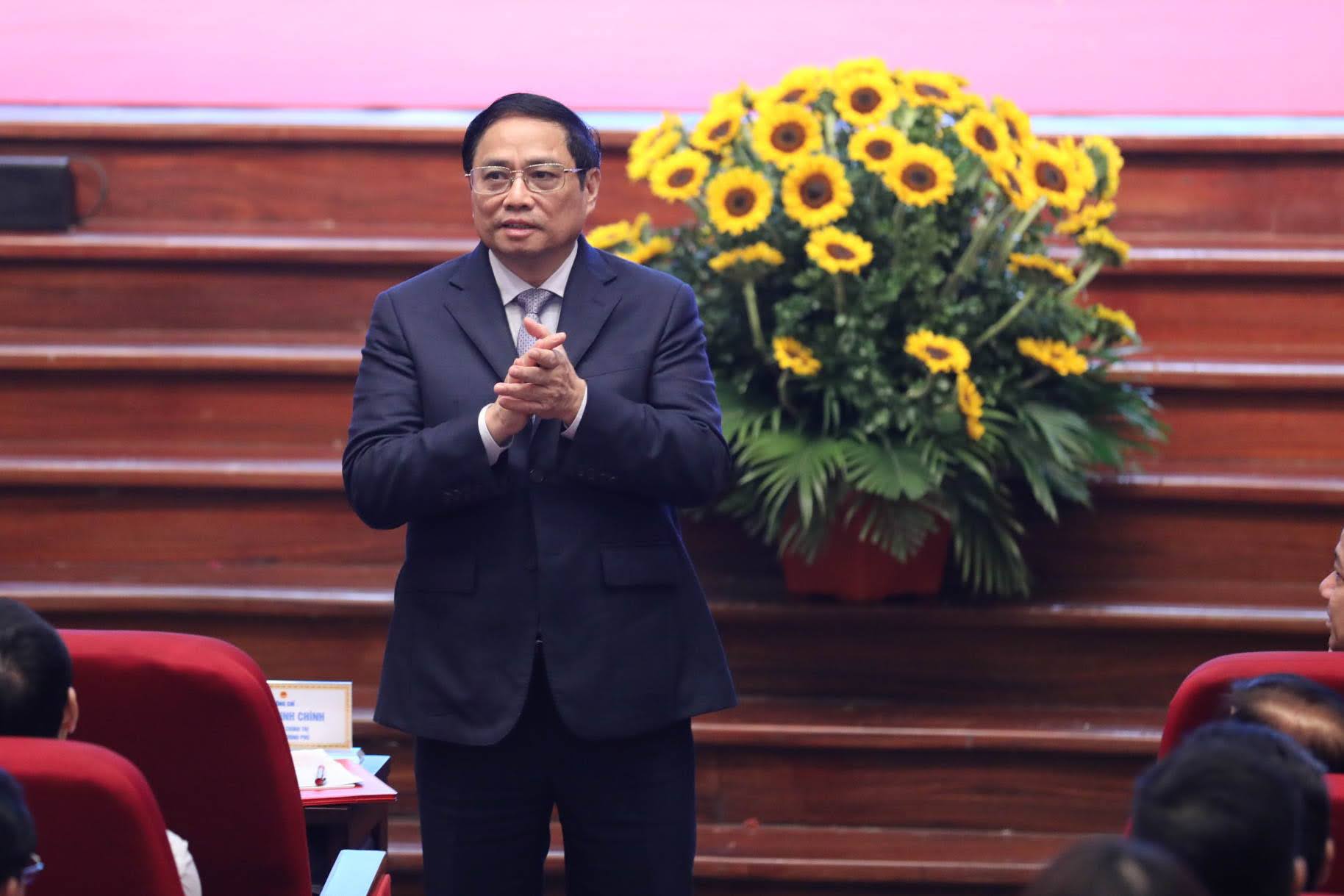 Thủ tướng Phạm Minh Chính: &quot;Mỗi thầy cô giáo phải xem nhiệm vụ giáo dục là cao cả&quot; - Ảnh 1.