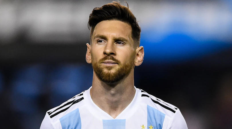 Messi chịu áp lực cực lớn từ 'người cũ' trước thềm World Cup 2022 - Ảnh 1.