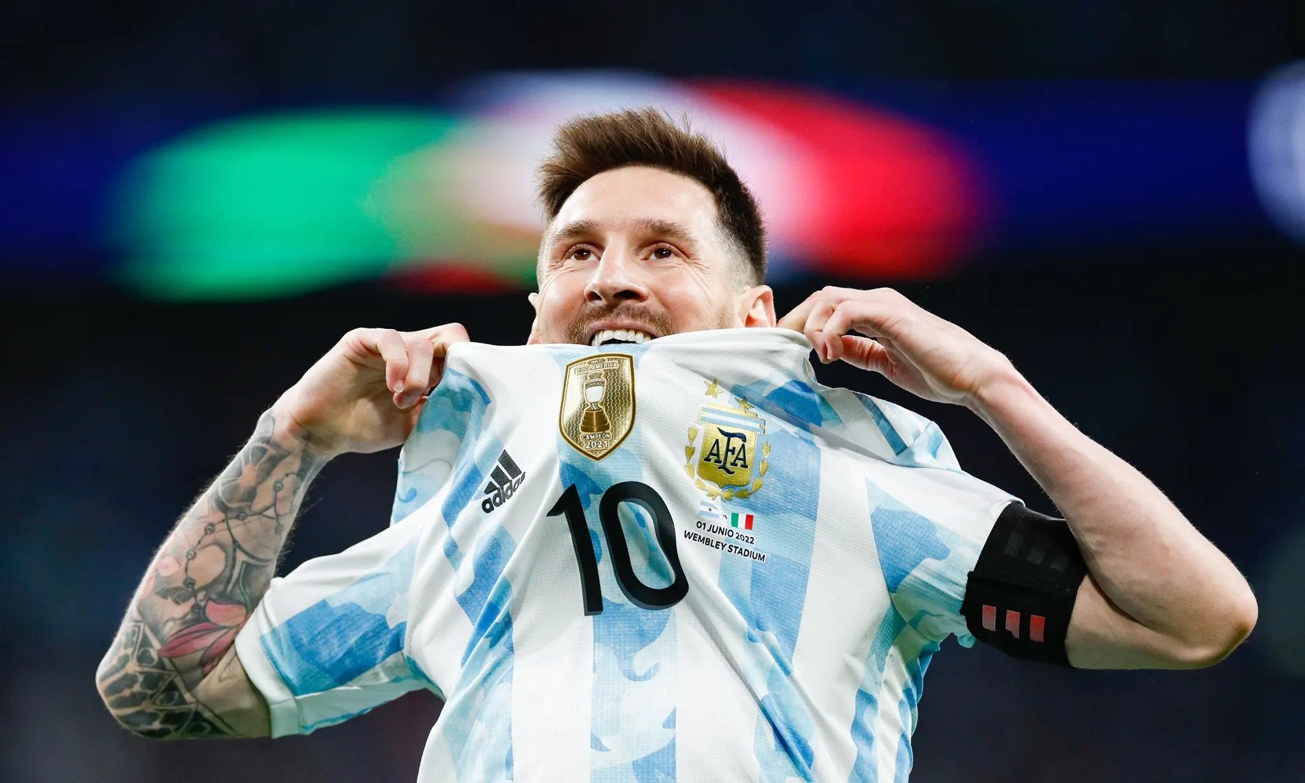 Messi chịu áp lực cực lớn từ 'người cũ' trước thềm World Cup 2022 - Ảnh 3.