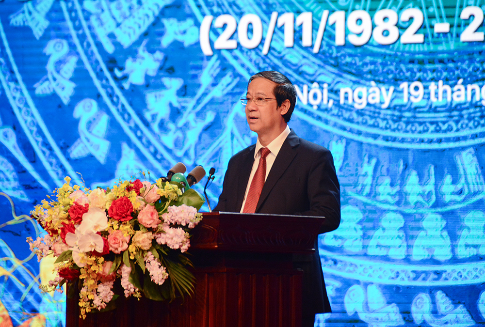 Bộ trưởng Bộ GDĐT Nguyễn Kim Sơn: &quot;Không trò, đố thầy làm nên&quot; - Ảnh 1.