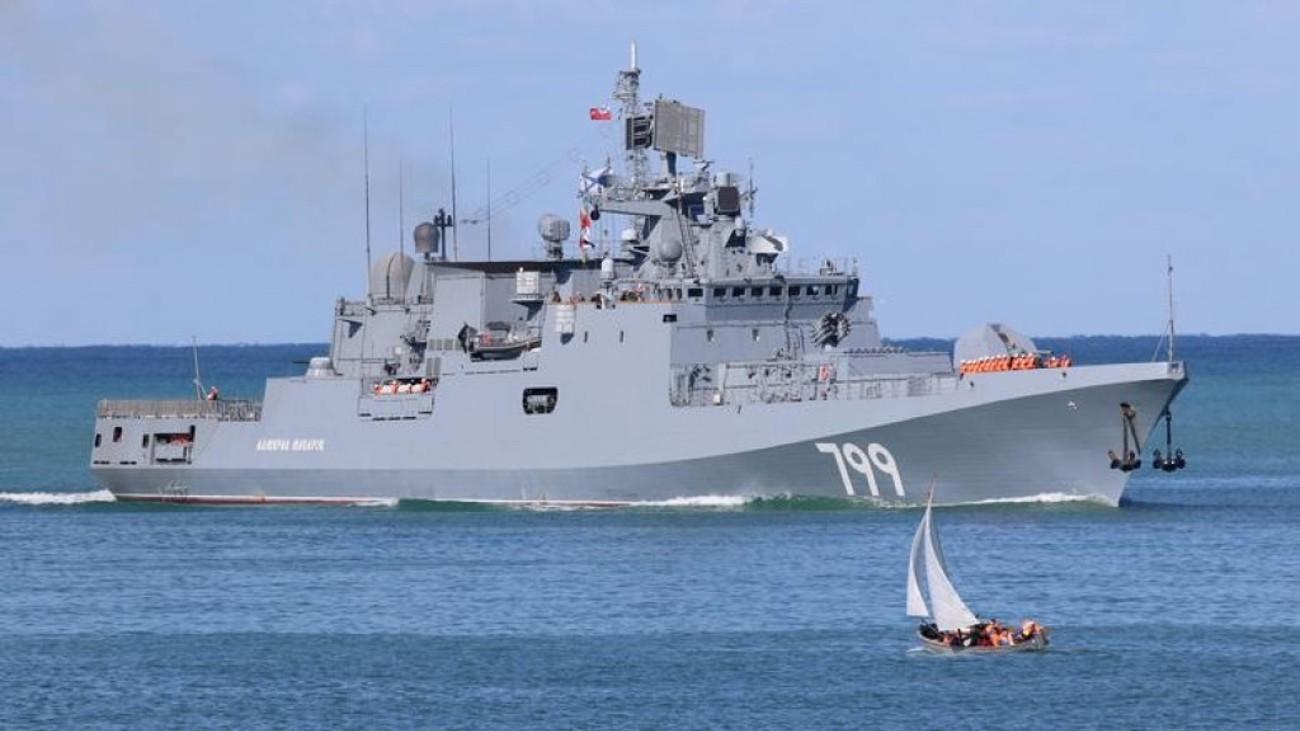 Nga công bố hình ảnh chiến hạm Đô đốc Makarov sau thông tin &quot;bị bắn cháy&quot; - Ảnh 10.