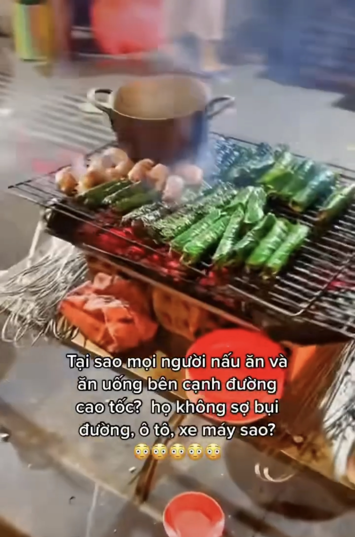 Du khách nước ngoài nhận xét Việt Nam có phong cách ăn uống độc đáo - Ảnh 17.