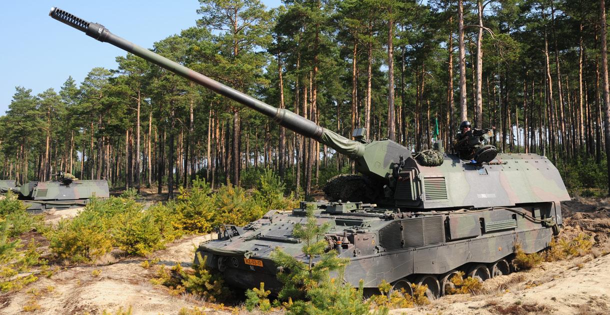 Quân đội Ukraine đối diện nguy cơ mất toàn bộ pháo tự hành PzH 2000 - Ảnh 11.