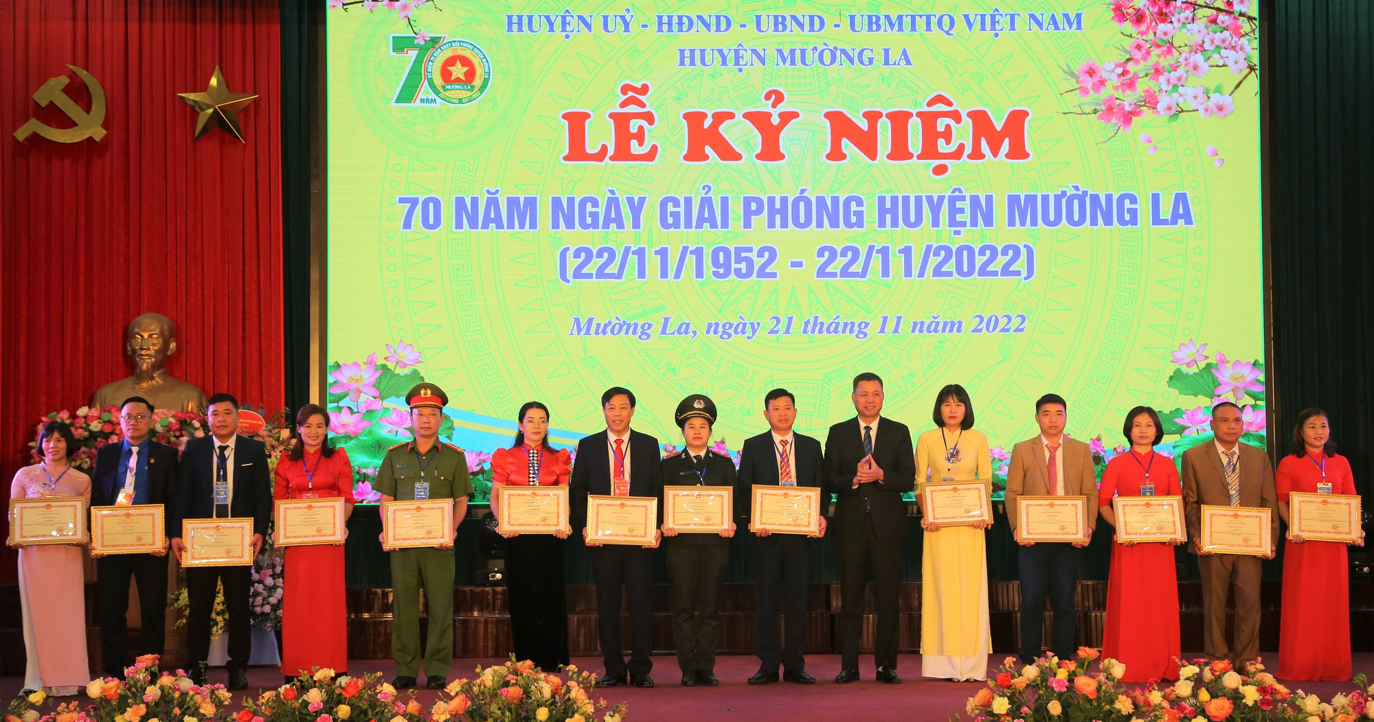 Huyện Mường La (Sơn La): Kỷ niệm 70 năm Ngày giải phóng - Ảnh 18.