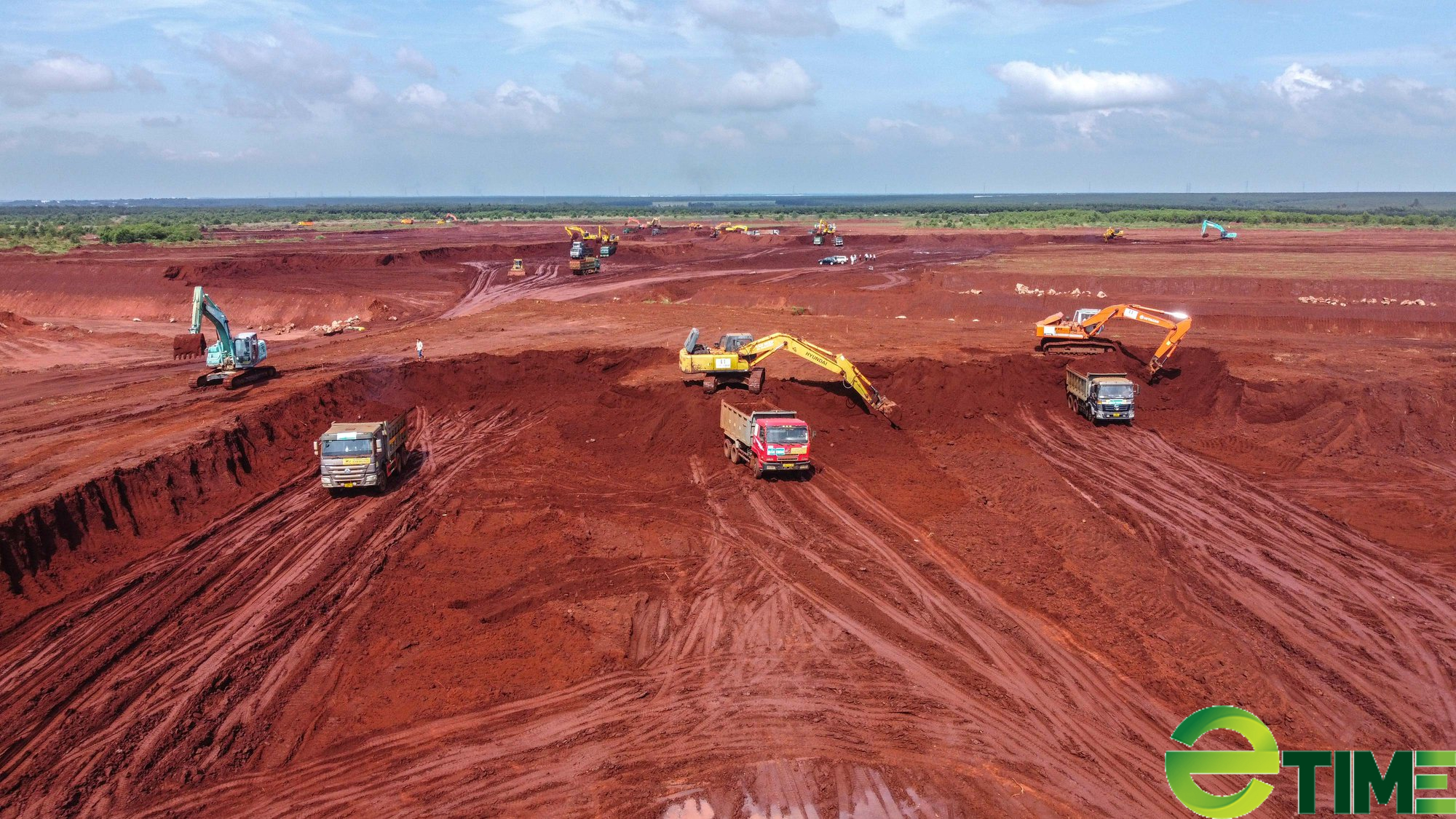Một gói thầu tại dự án sân bay Long Thành được giám sát đấu thầu - Ảnh 2. Một gói thầu tại dự án sân bay Long Thành được giám sát đấu thầu - Ảnh 2.