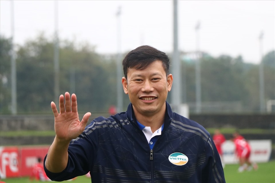 HLV Thạch Bảo Khanh thay thầy Hàn dẫn dắt Viettel FC? - Ảnh 1.