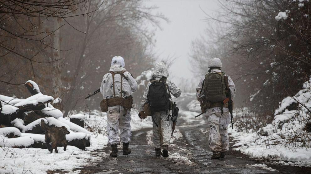 Một mùa đông khắc nghiệt đang đến với Ukraine - Ảnh 11.