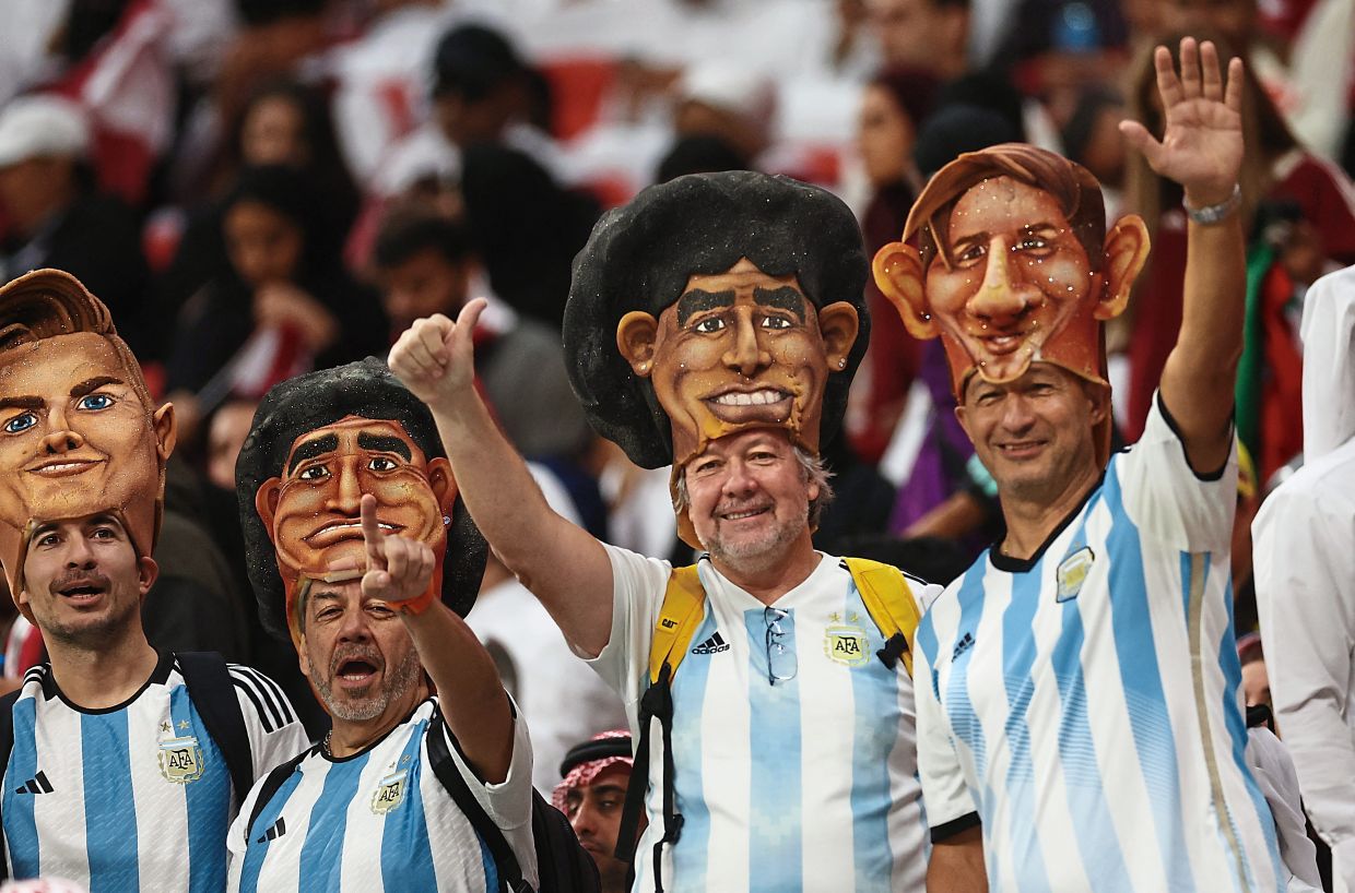 Hàng trăm cổ động viên Argentina khuấy động bầu không khí tại Doha, Qatar cổ vũ cho đội nhà - Ảnh 5.