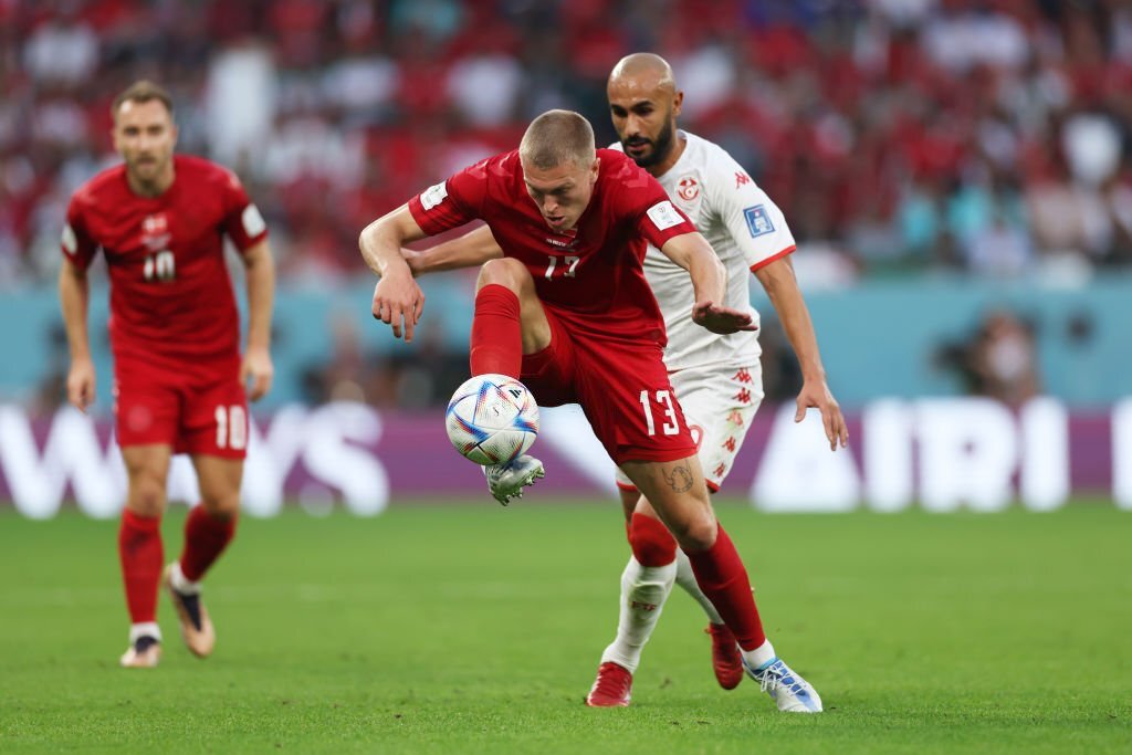 Chùm ảnh: Tunisia xuất sắc cầm hoà Đan Mạch ở trận mở màn bảng D World Cup 2022 - Ảnh 1.