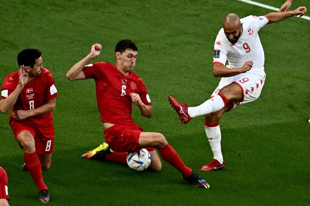 Chùm ảnh: Tunisia xuất sắc cầm hoà Đan Mạch ở trận mở màn bảng D World Cup 2022 - Ảnh 2.