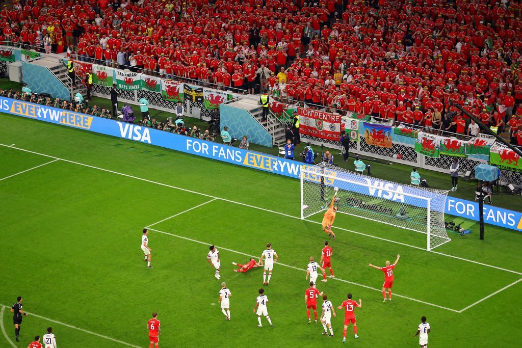 Chùm ảnh: Người hùng Gareth Bale giải cứu xứ Wales ở trận mở màn World Cup 2022 - Ảnh 11.