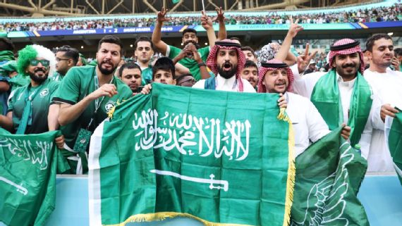 Ả Rập Xê Út được nghỉ làm, nghỉ học để ăn mừng chiến thắng trước Argentina - Ảnh 2.