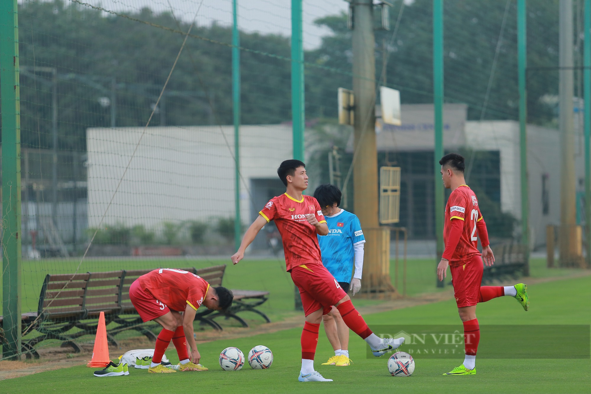 HLV Park Hang-seo &quot;cà khịa&quot; Trọng Hoàng ngày trở lại - Ảnh 7.