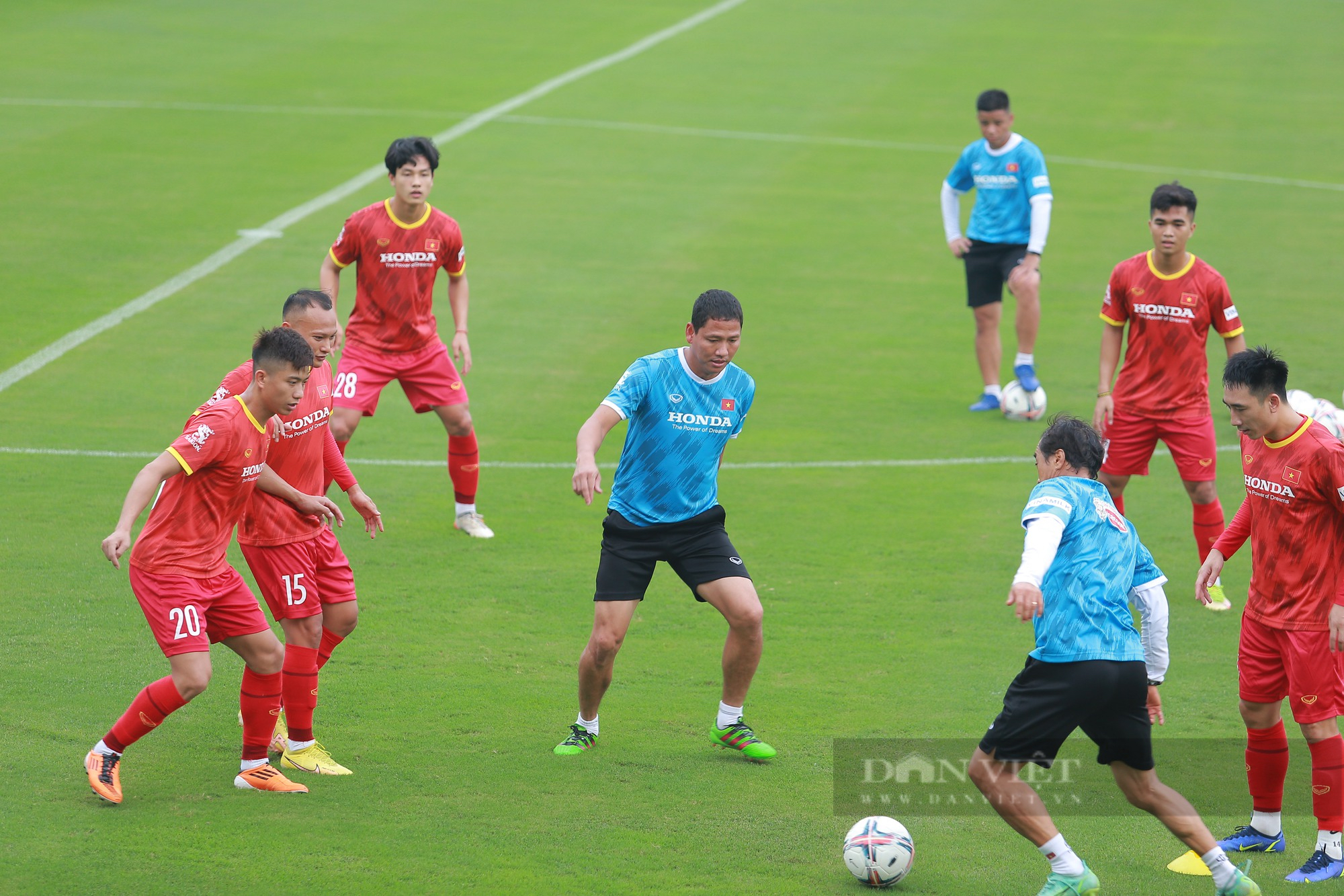 HLV Park Hang-seo &quot;cà khịa&quot; Trọng Hoàng ngày trở lại - Ảnh 6.