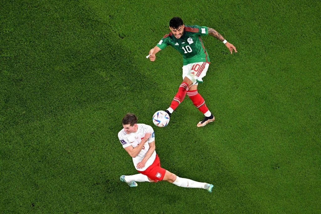 Chùm ảnh: Lewandowski đá hỏng phạt đền, Ba Lan “chia điểm” với Mexico - Ảnh 6.