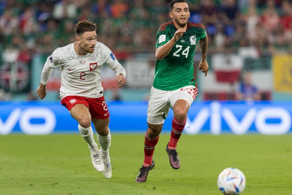 Chùm ảnh: Lewandowski đá hỏng phạt đền, Ba Lan “chia điểm” với Mexico - Ảnh 7.