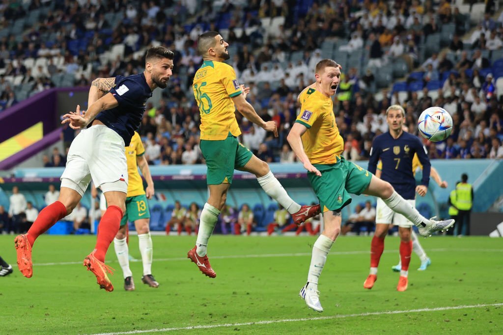 Chùm ảnh: Giroud lập cú đúp, Pháp ngược dòng đại thắng Australia - Ảnh 14.